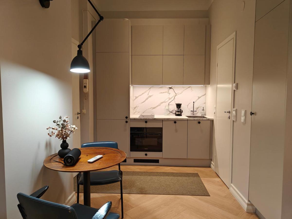 Design Studio In Kamppi Apartman Helsinki Kültér fotó